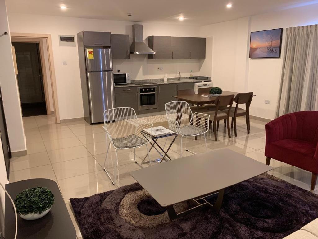 The Gallery Luxury Apartments Accra Esterno foto