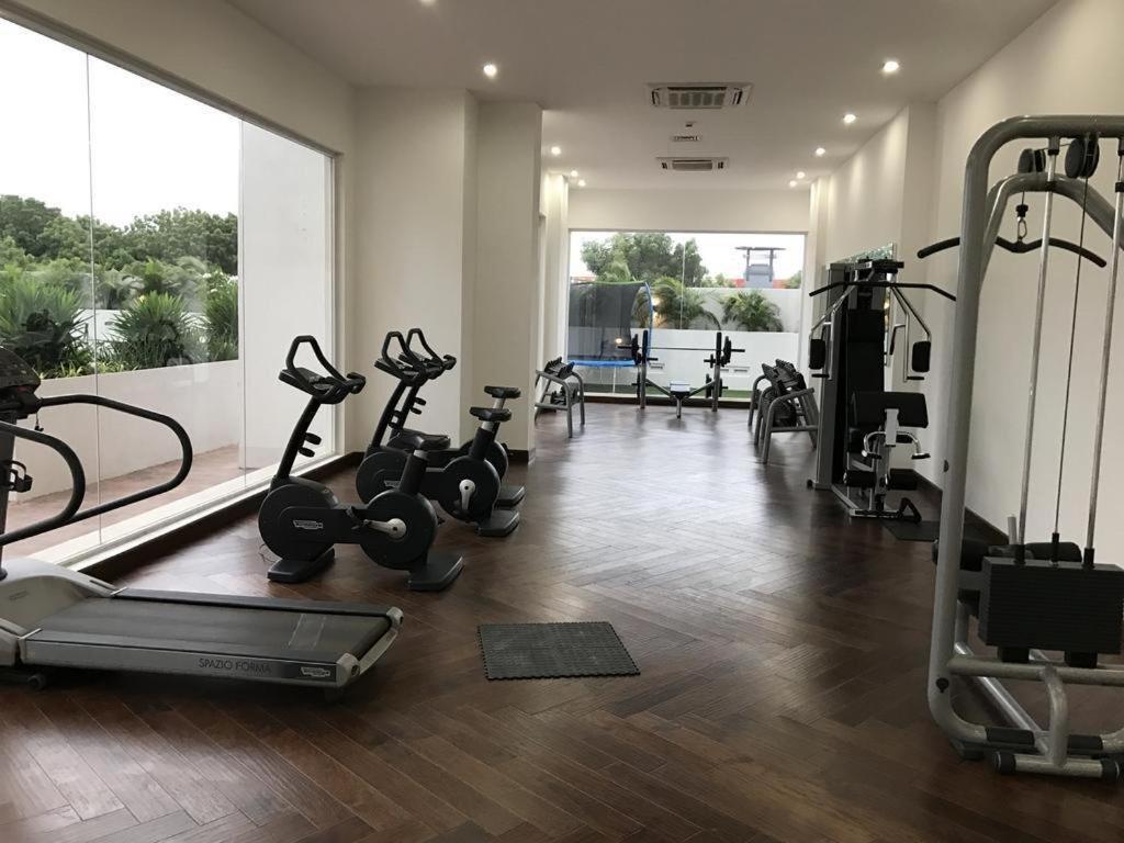 The Gallery Luxury Apartments Accra Esterno foto