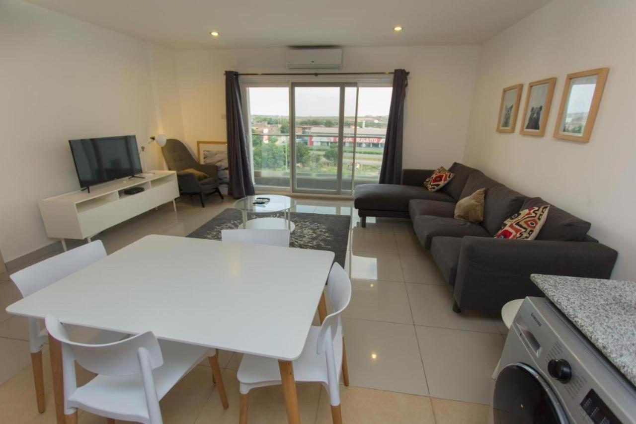 The Gallery Luxury Apartments Accra Esterno foto